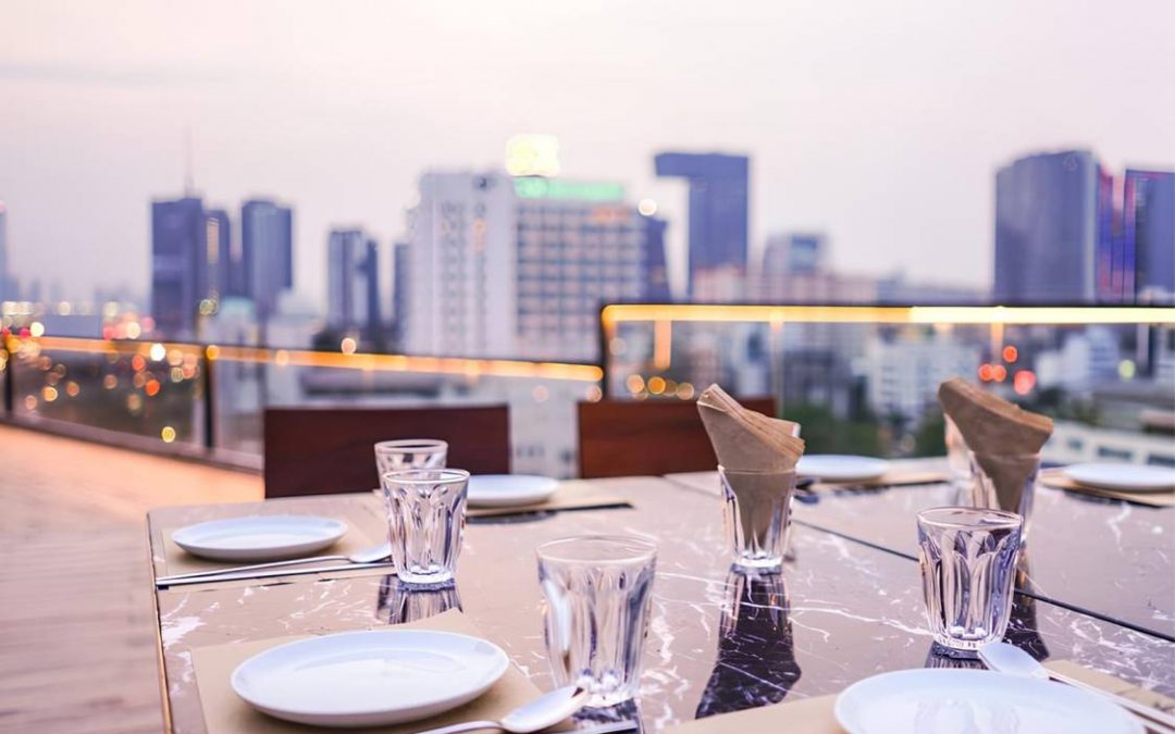 LE SKY BAR DU GOLDEN HOTEL REOUVRE SES PORTES